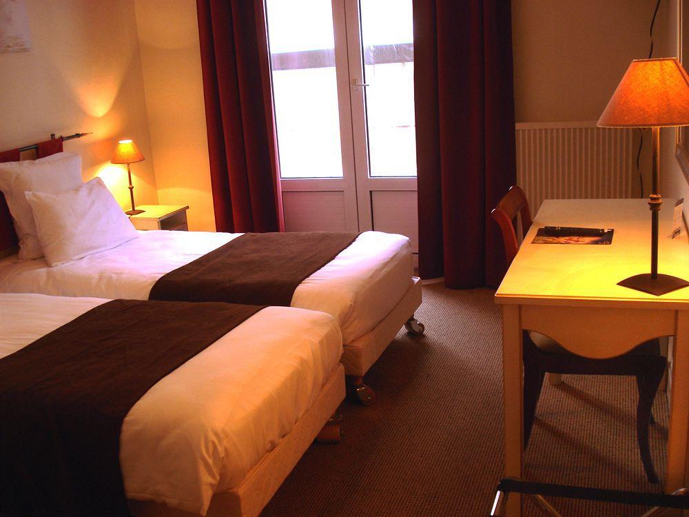 Cerise Royan - Le Grand Hotel De La Plage Luaran gambar