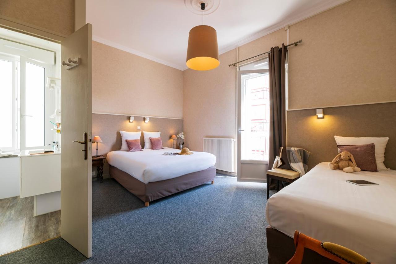 Cerise Royan - Le Grand Hotel De La Plage Luaran gambar