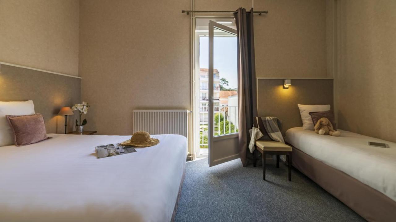 Cerise Royan - Le Grand Hotel De La Plage Luaran gambar